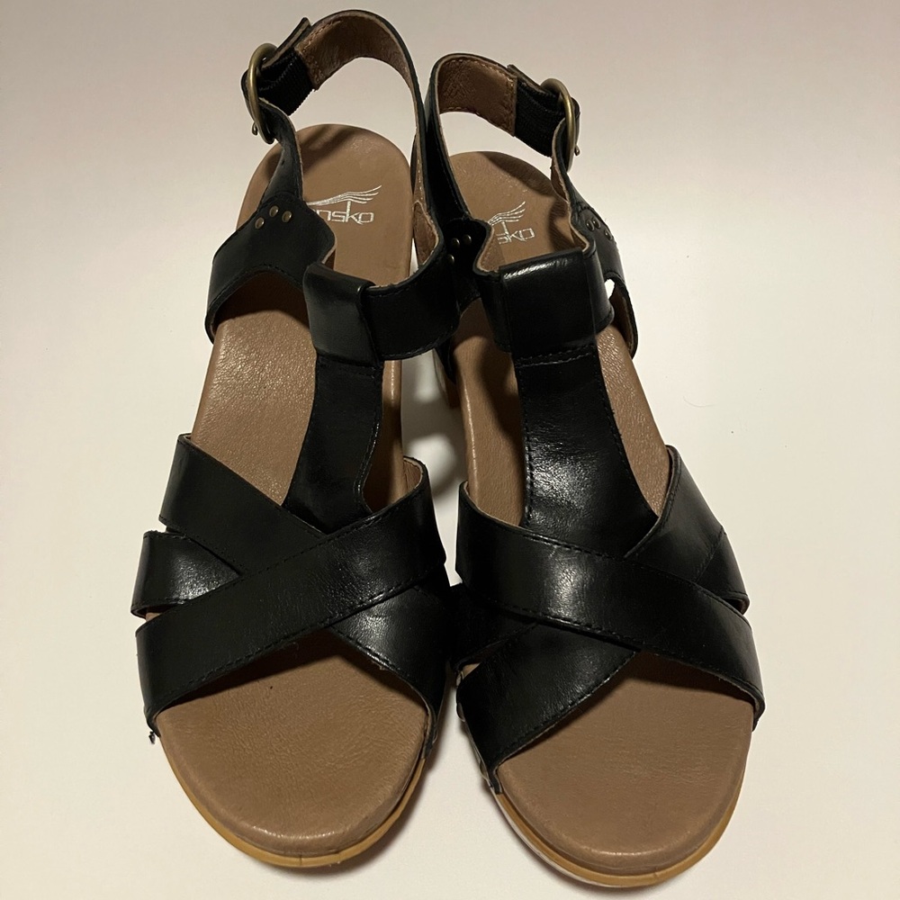 Dansko Black Leather strappy Sandals Chunky Heels 40 9 9.5 classic - Picture 5 of 7